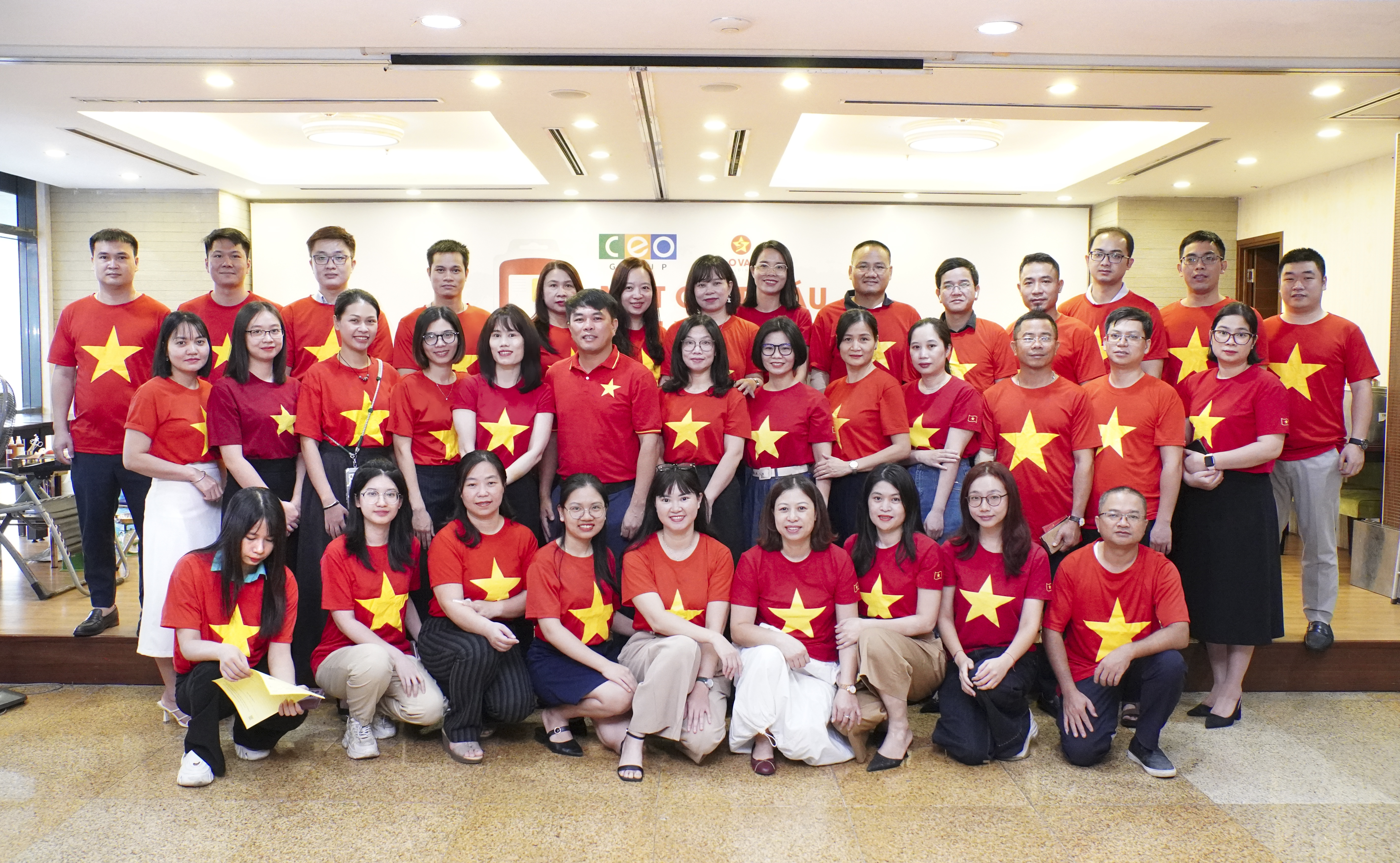 Tập đoàn CEO tổ chức chương trình hiến máu “Một giọt máu - Vạn yêu thương” - Tập đoàn CEO